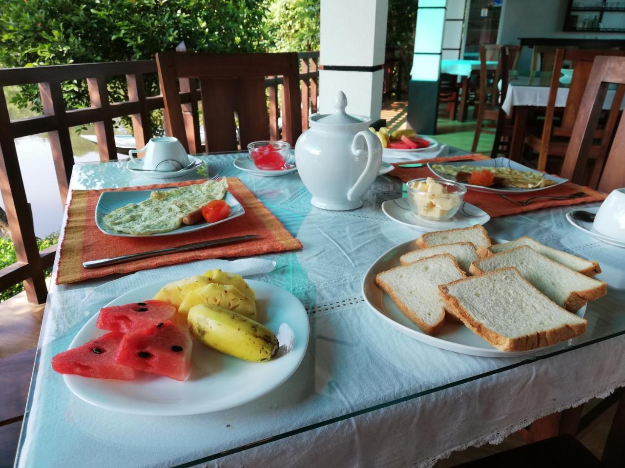 Minuri Villa Хіккадува Екстер'єр фото