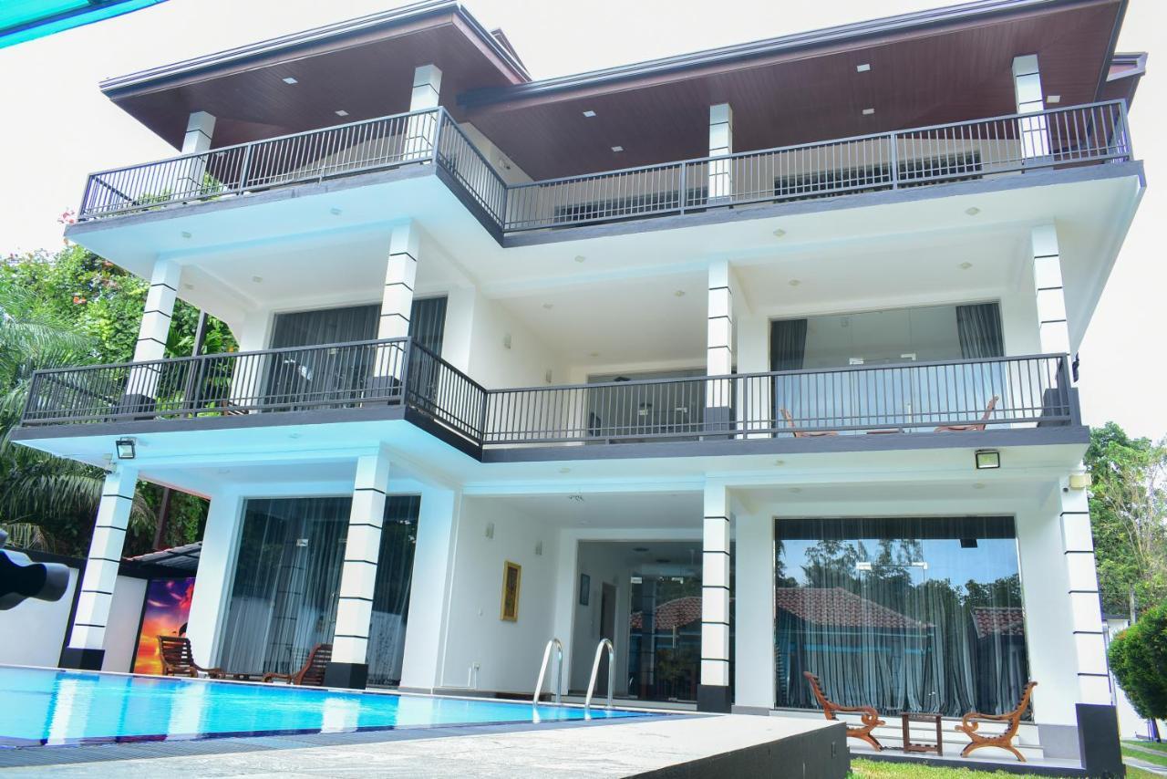 Minuri Villa Хіккадува Екстер'єр фото