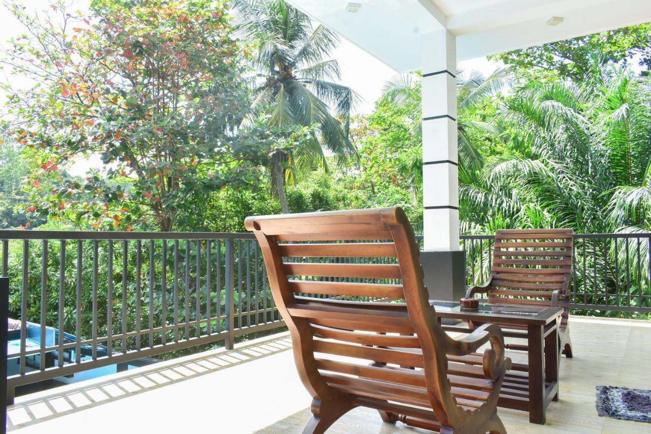 Minuri Villa Хіккадува Екстер'єр фото