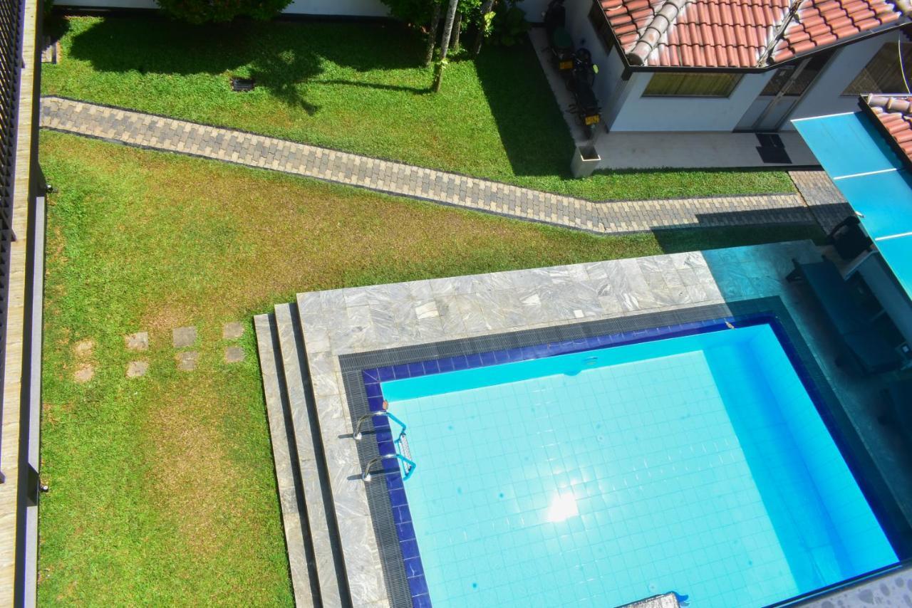 Minuri Villa Хіккадува Екстер'єр фото