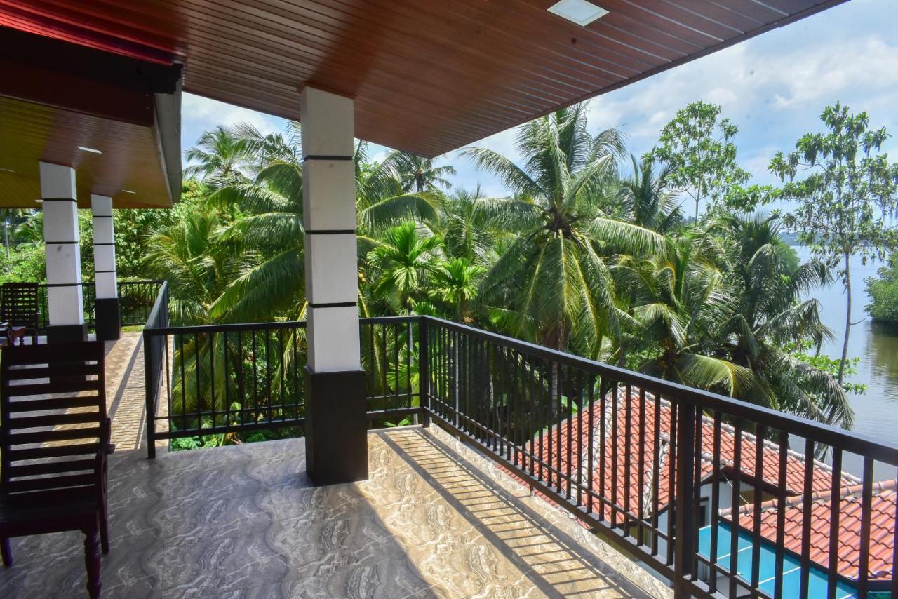 Minuri Villa Хіккадува Екстер'єр фото